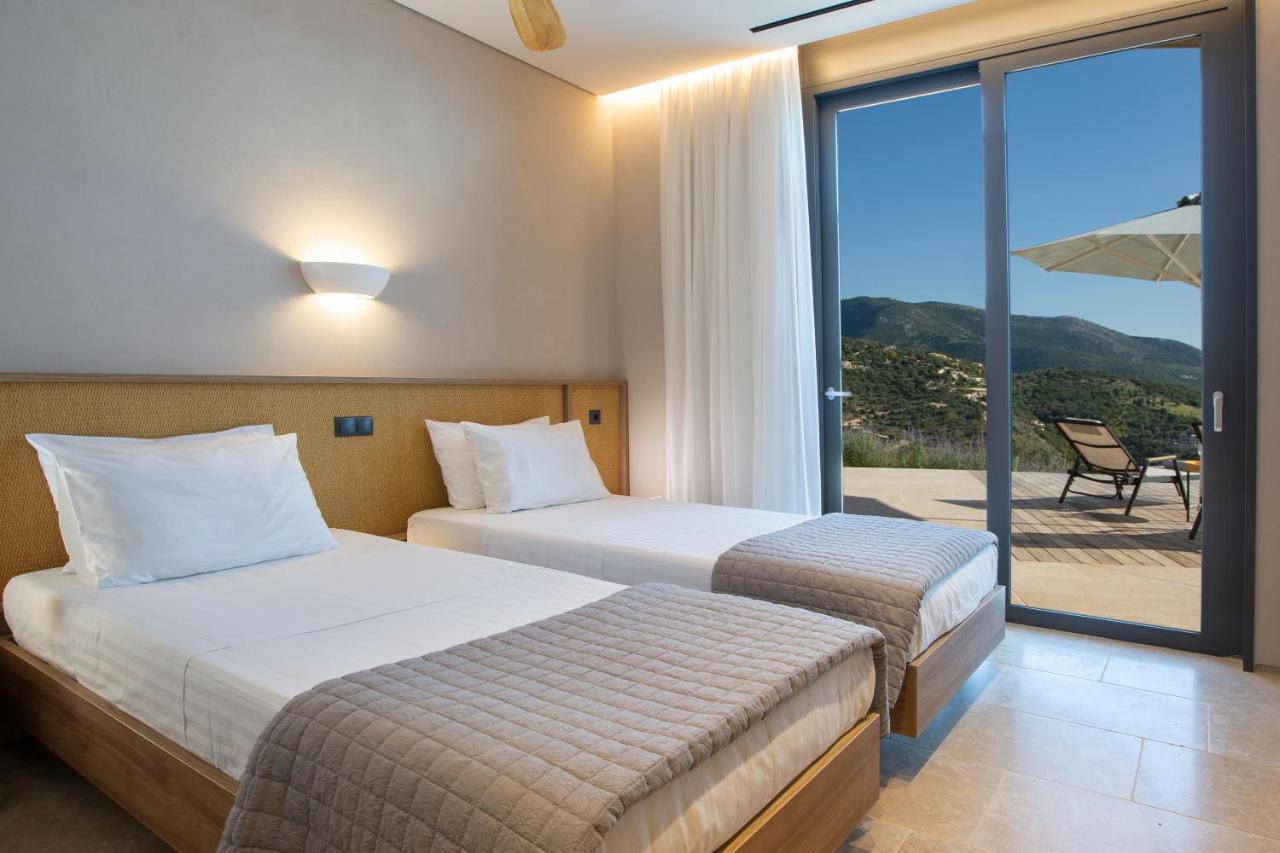 Blooms Of Sivota Bay - Luxury Villas With Private Heated Pool Exterior photo