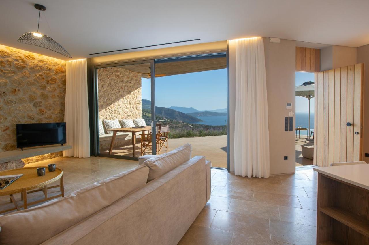Blooms Of Sivota Bay - Luxury Villas With Private Heated Pool Exterior photo