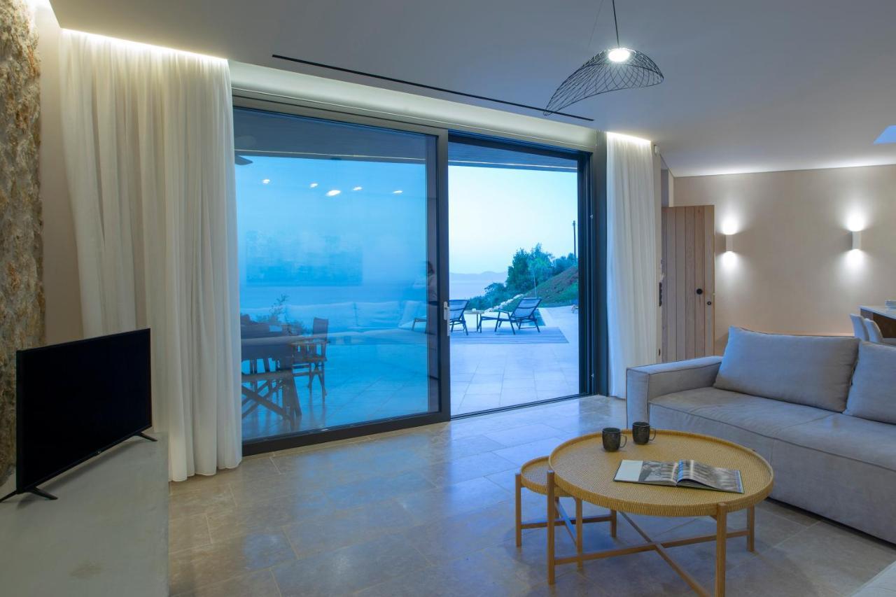Blooms Of Sivota Bay - Luxury Villas With Private Heated Pool Exterior photo